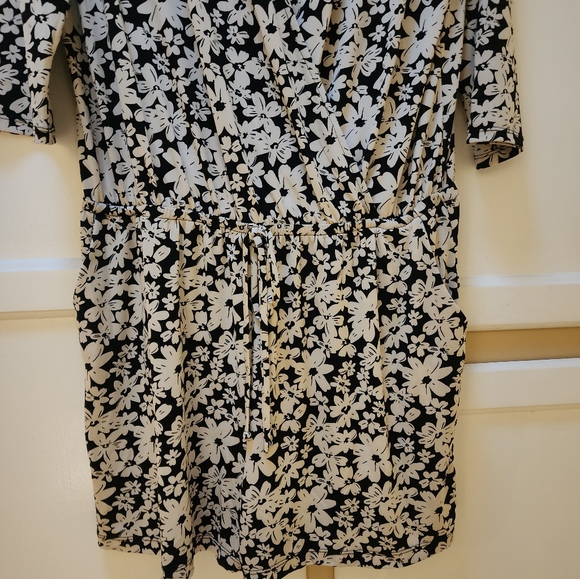 Kaleigh Keeney Knit Floral Black and White Romper - Picture 8 of 10